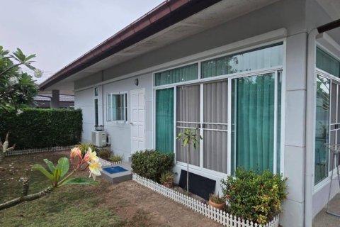 Casa de 3 dormitorios en Bang Lamung, Tailandia № 101651 - foto 30