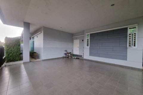 Casa de 3 dormitorios en Bang Lamung, Tailandia № 101651 - foto 8