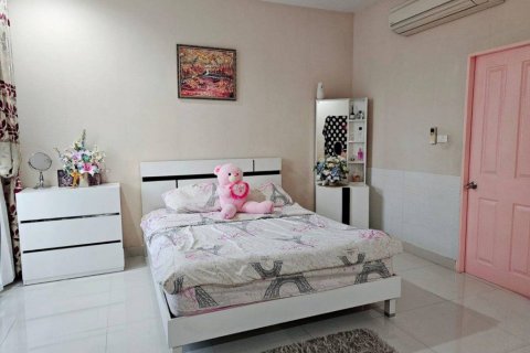 Casa de 3 dormitorios en Bang Lamung, Tailandia № 101651 - foto 25