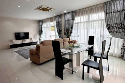 Casa de 3 dormitorios en Bang Lamung, Tailandia № 101651 - foto 15