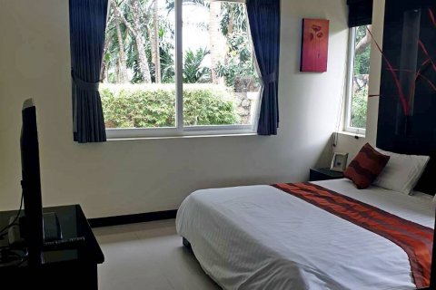 Casa de 4 dormitorios en Pattaya, Tailandia № 101649 - foto 14