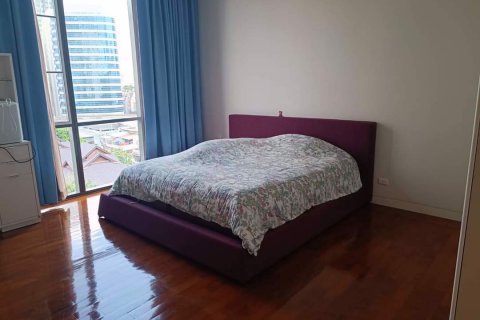 Condominio de 4 dormitorios en Khlong Toei, Bangkok, Tailandia № 85063 - foto 5