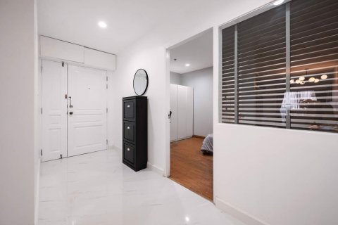 Condominio de 2 dormitorios en Khlong Toei, Bangkok, Tailandia № 85064 - foto 14