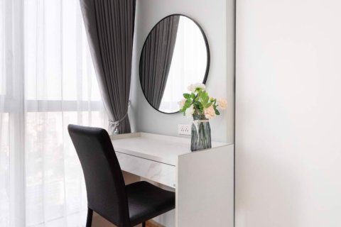 Condominio de 2 dormitorios en Khlong Toei, Bangkok, Tailandia № 85064 - foto 19