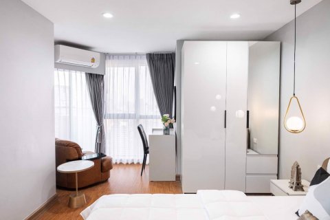 Condominio de 2 dormitorios en Khlong Toei, Bangkok, Tailandia № 85064 - foto 18