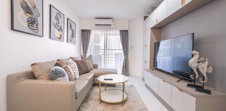 Condominio de 2 dormitorios en Khlong Toei, Bangkok, Tailandia № 85064