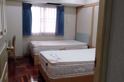 Condo in Watthana, Bangkok, Thailand, 2 bedrooms  № 76127 - photo 9