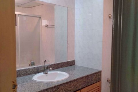 Condo in Watthana, Bangkok, Thailand, 2 bedrooms  № 76127 - photo 13