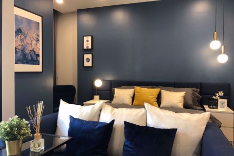 Condominio de 1 dormitorio en Bang Rak, Bangkok, Tailandia № 76123 - foto 3