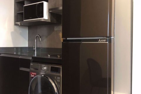 Condominio de 1 dormitorio en Bang Rak, Bangkok, Tailandia № 76123 - foto 5