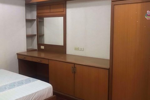 Condominio de 2 dormitorios en Watthana, Bangkok, Tailandia № 76126 - foto 8