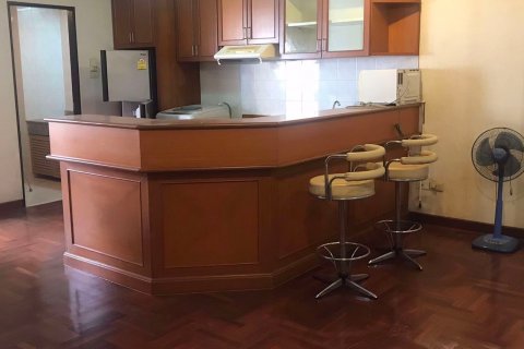 Condominio de 2 dormitorios en Watthana, Bangkok, Tailandia № 76126 - foto 2