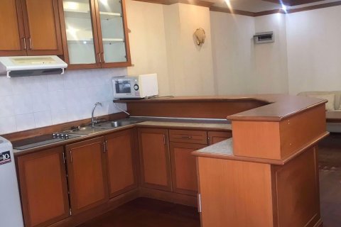 Condominio de 2 dormitorios en Watthana, Bangkok, Tailandia № 76126 - foto 4