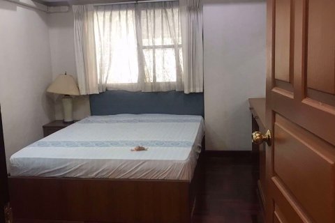 Condominio de 2 dormitorios en Watthana, Bangkok, Tailandia № 76126 - foto 9