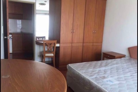 Condominio de 1 dormitorio en Bang Rak, Bangkok, Tailandia № 76124 - foto 5