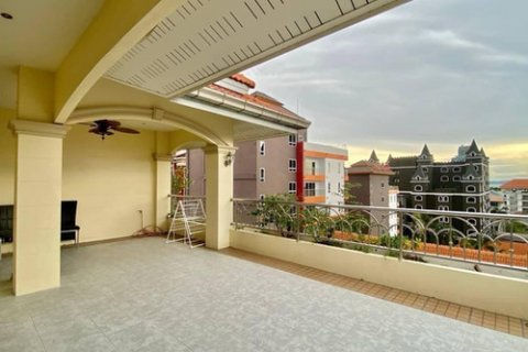 Condominio de 3 dormitorios en Pattaya, Tailandia № 85394 - foto 5