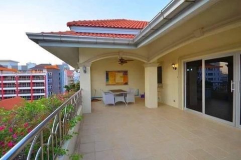 Condominio de 3 dormitorios en Pattaya, Tailandia № 85394 - foto 13
