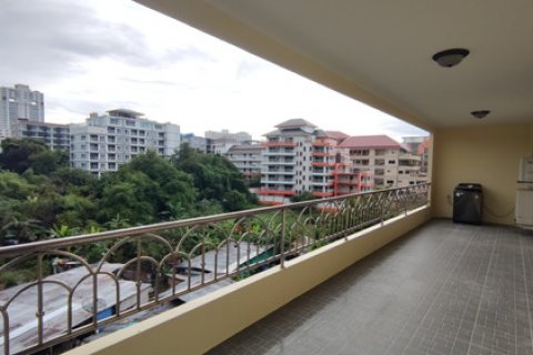 Apartment in Pattaya, Thailand 3 bedrooms № 85393 - photo 12
