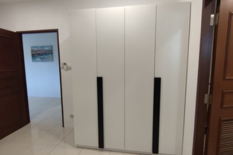 Apartment in Pattaya, Thailand 3 bedrooms № 85393 - photo 8