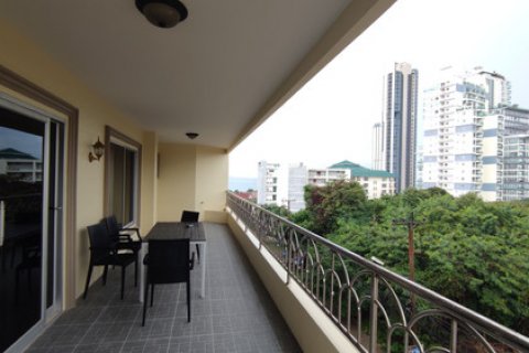 Apartment in Pattaya, Thailand 3 bedrooms № 85393 - photo 10