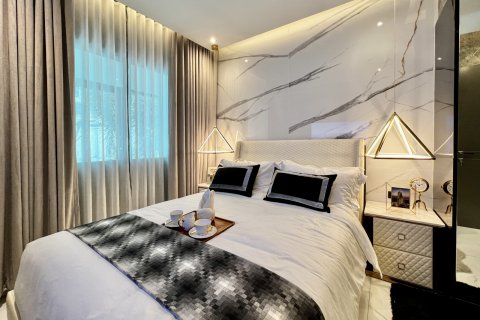 Apartamento de 2 dormitorios en Pattaya, Tailandia № 101408 - foto 12