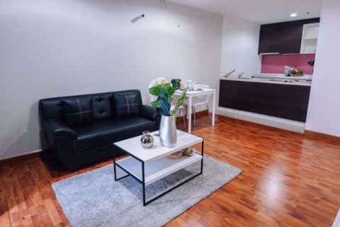 Condominio de 2 dormitorios en Bang Kapi, Bangkok, Tailandia № 76667