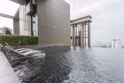 Condominio de 1 dormitorio en Khlong Toei, Bangkok, Tailandia № 76672 - foto 17