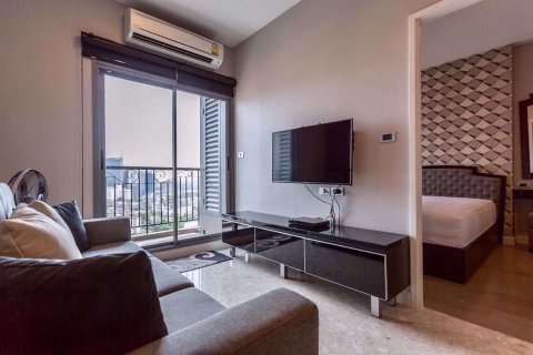 Condominio de 1 dormitorio en Khlong Toei, Bangkok, Tailandia № 76672 - foto 4