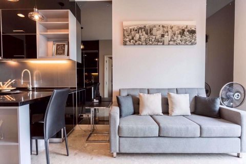 Condominio de 1 dormitorio en Khlong Toei, Bangkok, Tailandia № 76672 - foto 3