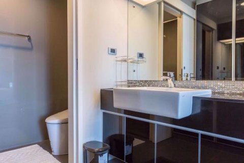 Condominio de 1 dormitorio en Khlong Toei, Bangkok, Tailandia № 76672 - foto 14