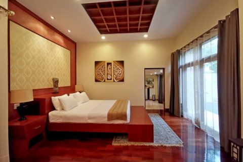 Casa de 2 dormitorios en Pattaya, Tailandia № 79423 - foto 11