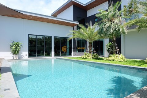 Studio in Pattaya, Thailand № 132150