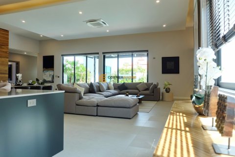 Estudio en Pattaya, Tailandia № 132151 - foto 7