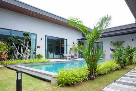 Estudio en Pattaya, Tailandia № 132152