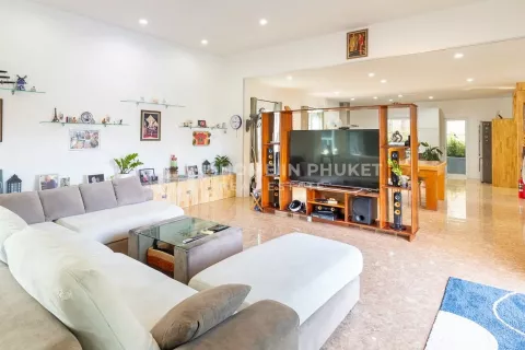 Casa de 3 dormitorios en Phuket, Tailandia № 131641 - foto 4