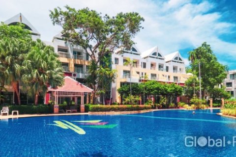 Off-plan Metro Jomtien Condotel in Pattaya, Thailand № 25380 - photo 2