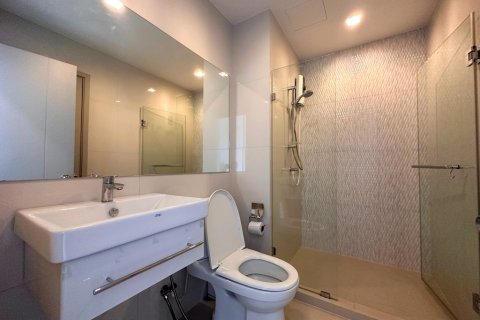 Condominio de 2 dormitorios en Bangkok, Tailandia № 108005 - foto 15