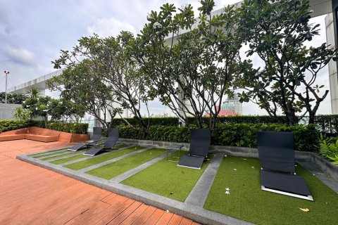 Condominio de 2 dormitorios en Bangkok, Tailandia № 108005 - foto 18