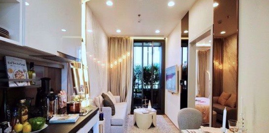Condo à Bangkok, Thaïlande, 2 chambres à OKA HAUS SUKHUMVIT 36  № 77552