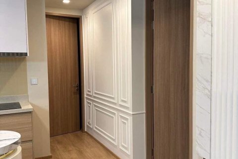 Condo in Bangkok, Thailand, 2 bedrooms № 142953 - photo 4