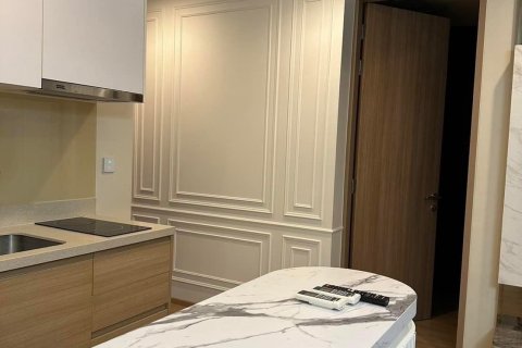 Condo in Bangkok, Thailand, 2 bedrooms № 142953 - photo 3