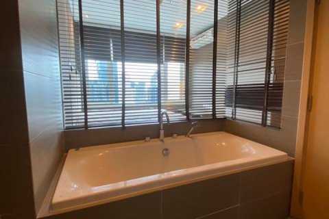 Condominio de 2 dormitorios en Bangkok, Tailandia № 142955 - foto 8