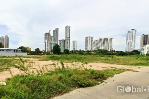 Terreno en Pattaya, Tailandia № 100761