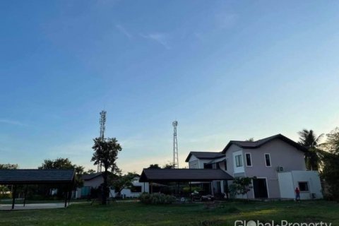 Terreno en Pattaya, Tailandia № 100765 - foto 4