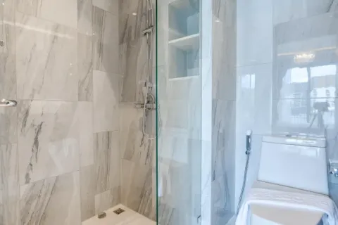 Estudio en el condominio en Bang Tao, Tailandia № 124846 - foto 11