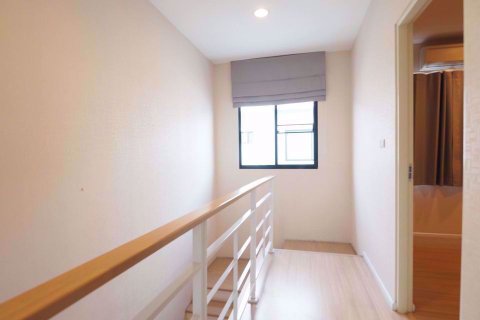 Casa de 3 dormitorios en Wang Thonglang, Bangkok, Tailandia № 80343 - foto 4