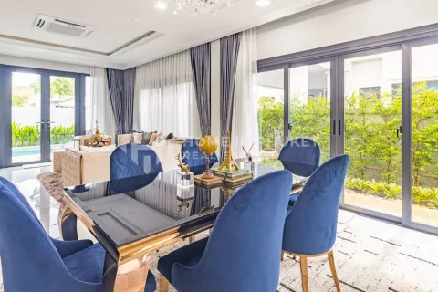 Casa de 4 dormitorios en Phuket, Tailandia № 130858 - foto 9