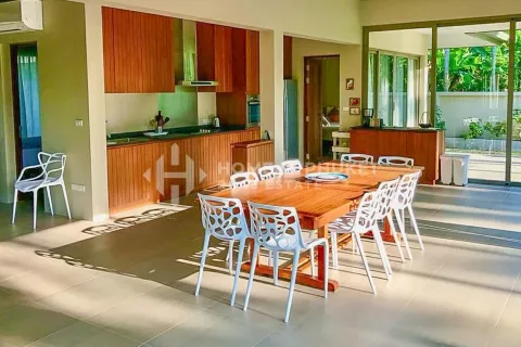 Casa de 4 dormitorios en Mai Khao, Tailandia № 130859 - foto 4