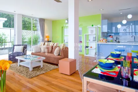Condominio de 2 dormitorios en Kamala, Tailandia № 130863 - foto 4