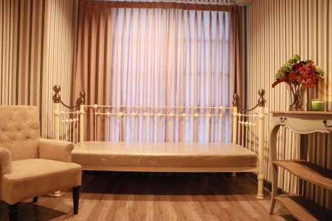 Condominio de 3 dormitorios en Khlong Toei, Bangkok, Tailandia № 76537 - foto 11